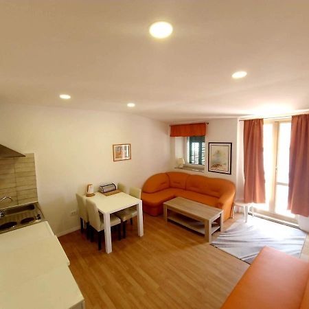Apartments Eis 巴斯卡 外观 照片